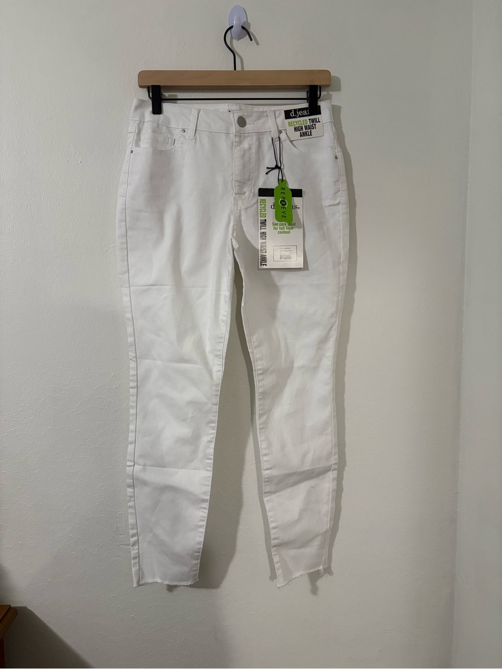 NWT D. Jeans Recycled Twill High Waist Ankle Jeans | Size: 6
